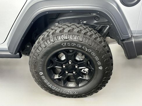 Used 2023 Jeep Wrangler Unlimited w/ 8.4" Radio Group AWD/4WD image 11