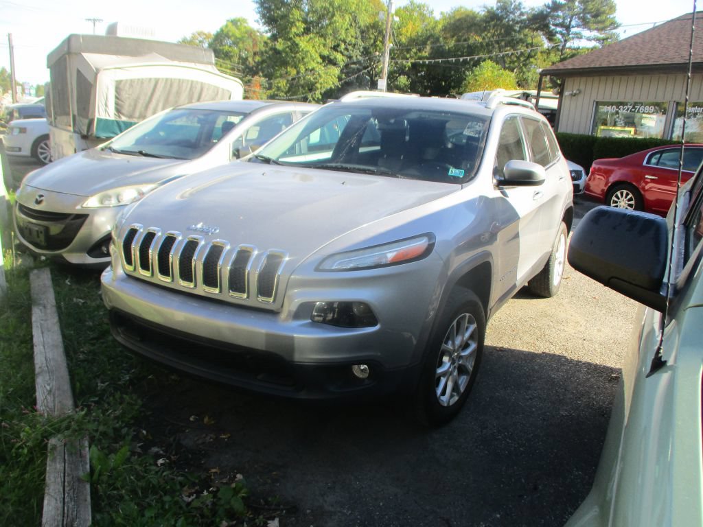 Used 2014 Jeep Cherokee Latitude AWD/4WD image 1