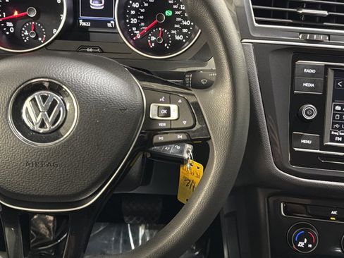 Used 2021 Volkswagen Tiguan S FWD image 30