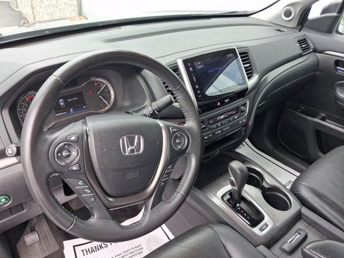 Used 2018 Honda Ridgeline RTL-T image 4