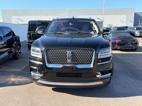 Used 2018 Lincoln Navigator Reserve w/ Technology Package AWD/4WD image 2