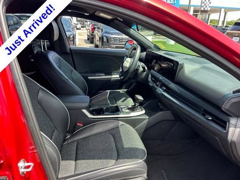Used 2025 Kia K4 GT-Line FWD image 32