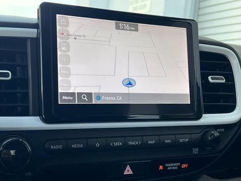 Certified 2024 Hyundai Venue Limited image 20