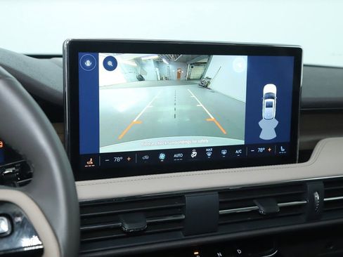 Certified 2023 Lincoln Corsair Reserve image 29