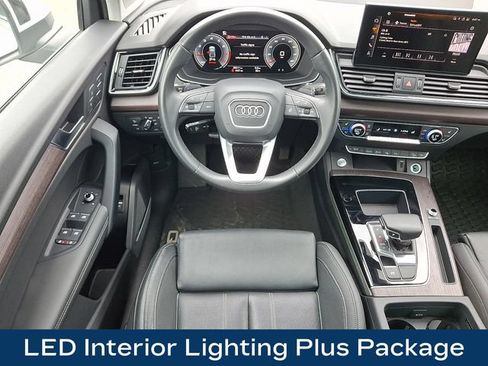 Used 2023 Audi Q5 2.0T Prestige w/ Prestige Package AWD/4WD image 3