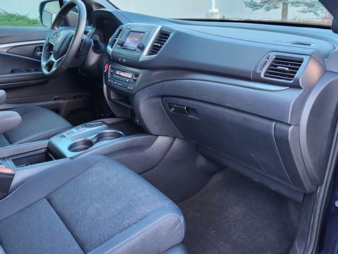 Used 2019 Honda Passport Sport image 14
