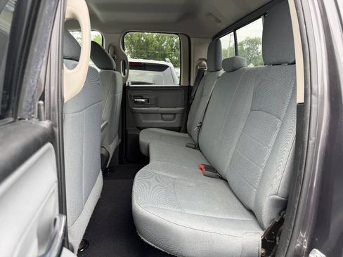Used 2017 RAM 1500 Classic SLT AWD/4WD image 10