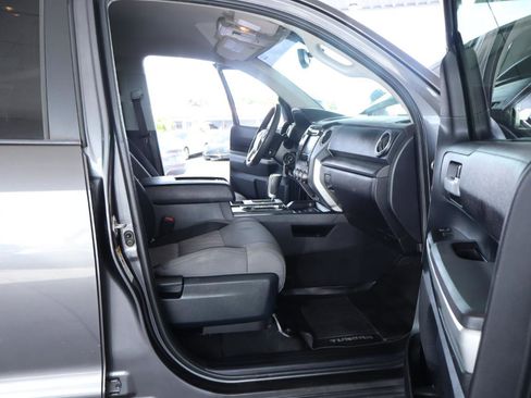 Used 2015 Toyota Tundra SR5 w/ SR5 Upgrade Package RWD image 35