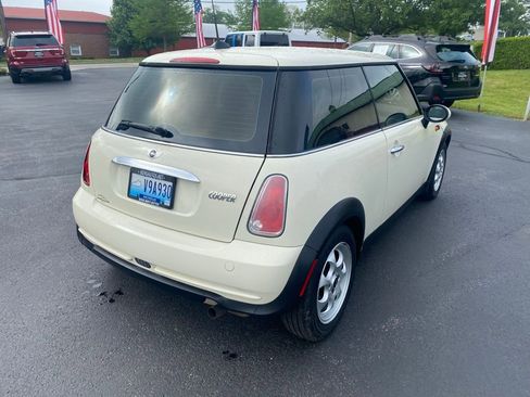 Used 2005 MINI Cooper Hardtop FWD image 5