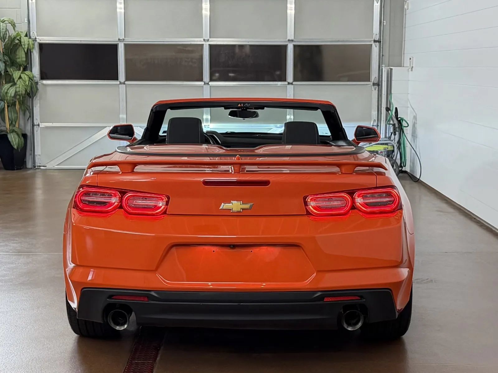 Used 2021 Chevrolet Camaro LT RWD image 4