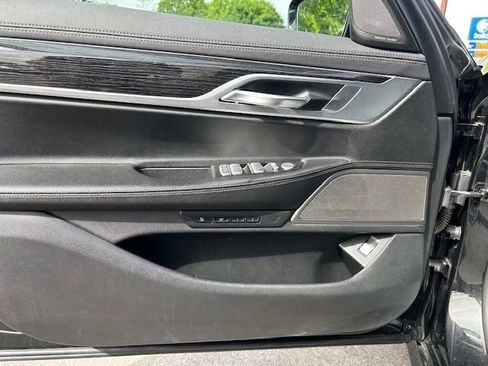 Used 2019 BMW 740i xDrive w/ M Sport Package AWD/4WD image 24