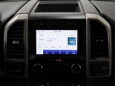 Used 2020 Ford F150 Lariat RWD image 15