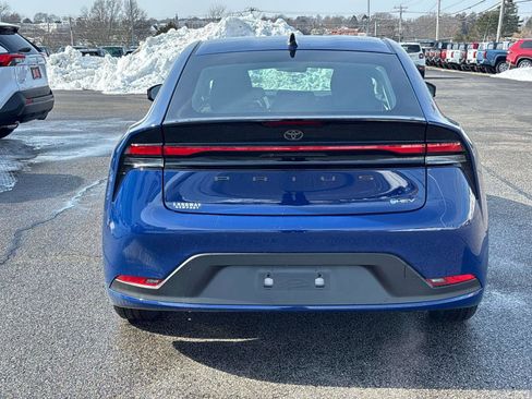 New 2026 Toyota Prius LE image 3