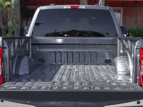 Used 2022 Ford F250 XLT w/ XLT Premium Package AWD/4WD image 8