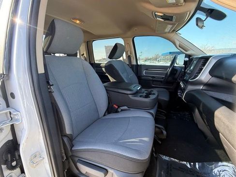 Used 2019 RAM 2500 Big Horn image 9