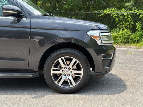 Used 2022 Ford Expedition Max Limited AWD/4WD image 23