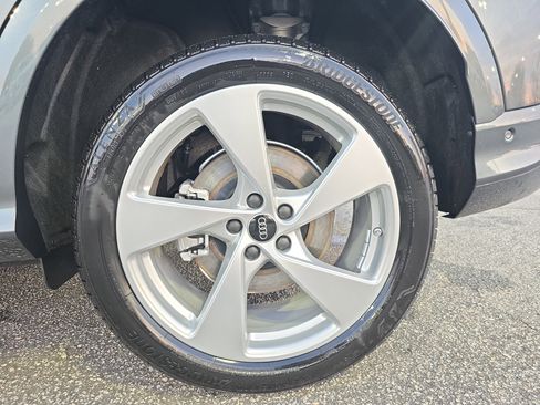 New 2025 Audi Q5 Premium Plus image 32
