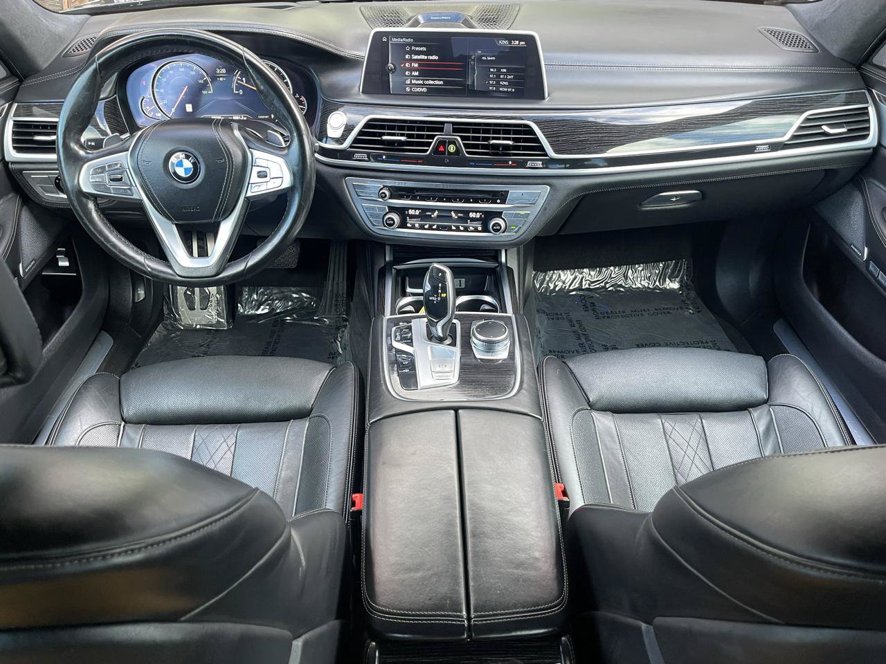 Used 2016 BMW 750i xDrive AWD/4WD image 9