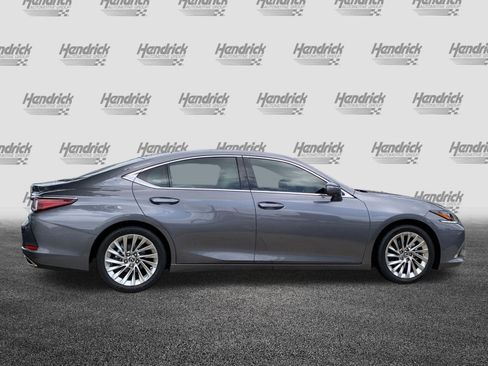 Used 2021 Lexus ES 350 Ultra Luxury w/ Accessory Package 2 FWD image 11