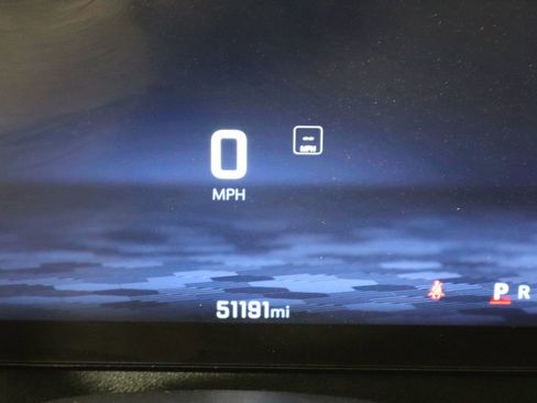 Used 2025 Chevrolet Traverse LT w/ Midnight/Sport Edition image 44