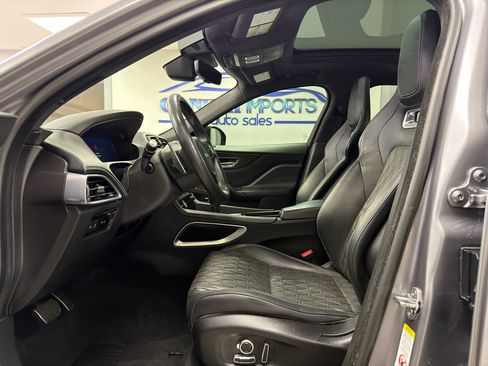 Used 2020 Jaguar F-PACE SVR image 9