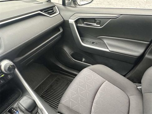 Used 2024 Toyota RAV4 XLE image 35