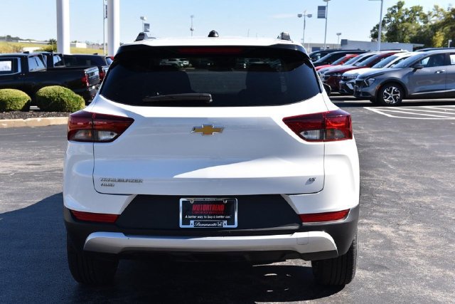 Used 2025 Chevrolet TrailBlazer LT AWD/4WD image 6