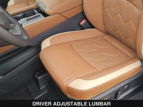 New 2026 Nissan Pathfinder Platinum image 16