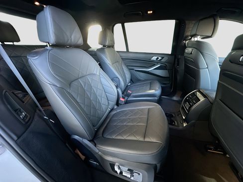 Certified 2023 BMW X7 xDrive40i w/ M Sport Package image 30