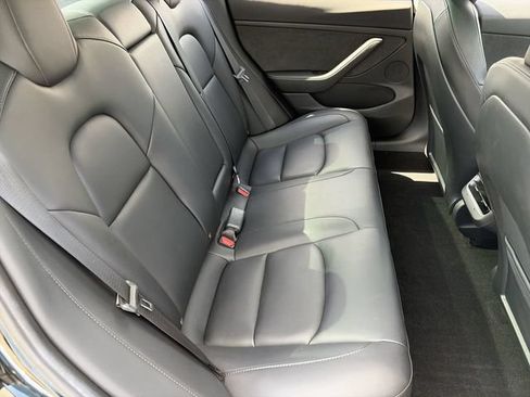 Used 2022 Tesla Model 3 RWD image 14