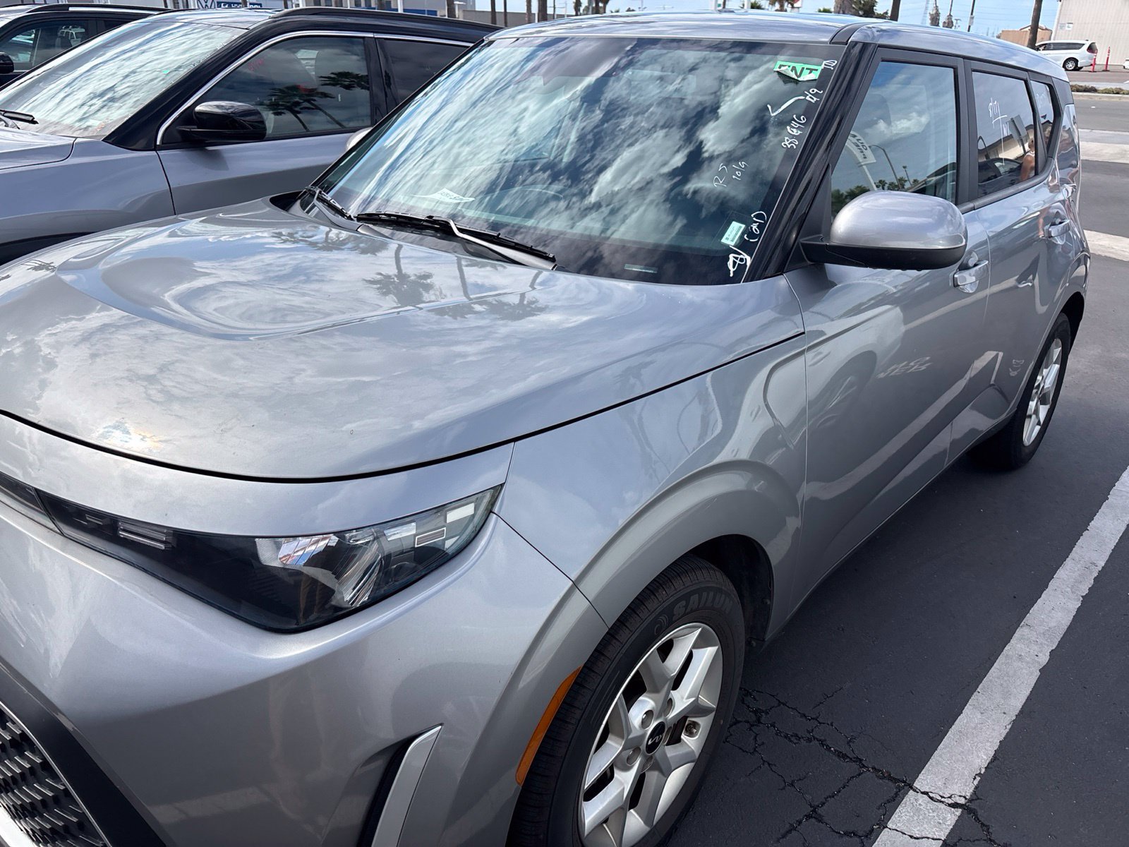 Used 2024 Kia Soul LX w/ LX Technology Package FWD image 12