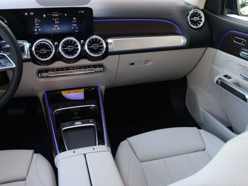 New 2026 Mercedes-Benz GLB 250 image 28