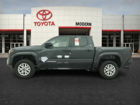 New 2026 Toyota Tacoma SR5 image 14