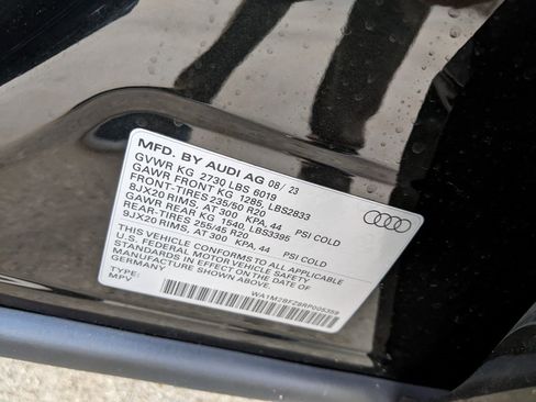 Used 2024 Audi Q4 e-tron Prestige w/ Black Optic Package image 30