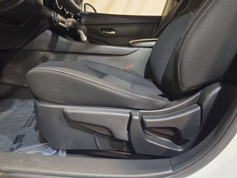 Used 2023 Nissan Sentra SV FWD image 14
