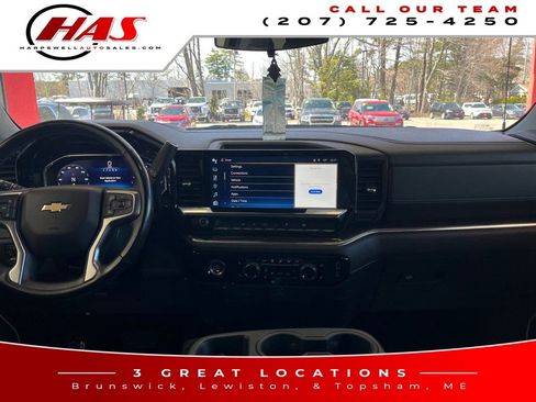Used 2024 Chevrolet Silverado 1500 LT w/ Protection Package AWD/4WD image 15