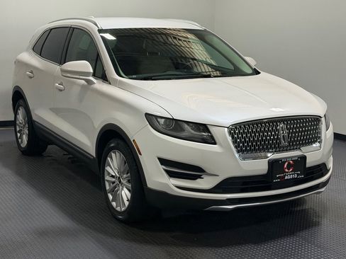 Used 2019 Lincoln MKC Premiere FWD image 4