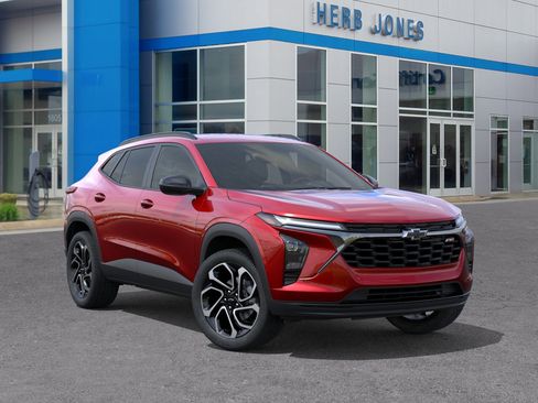 New 2026 Chevrolet Trax RS FWD image 7