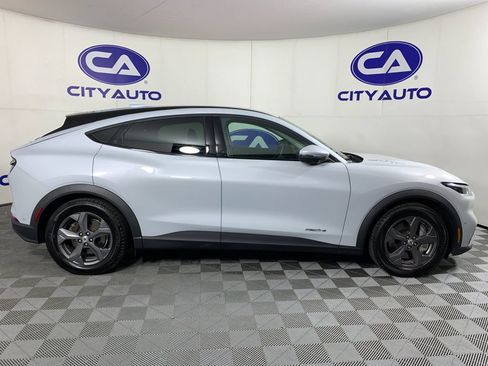 Used 2022 Ford Mustang Mach-E Select w/ Comfort/Technology Package RWD image 2