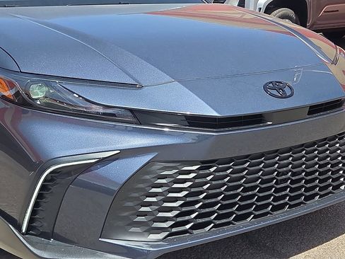 New 2026 Toyota Camry SE image 7