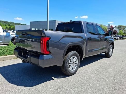 New 2026 Toyota Tundra SR5 AWD/4WD image 4