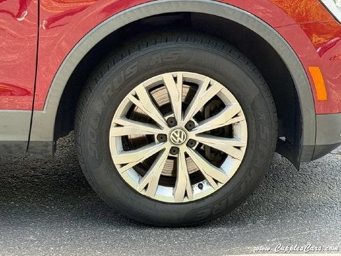 Used 2018 Volkswagen Tiguan SE AWD/4WD image 40