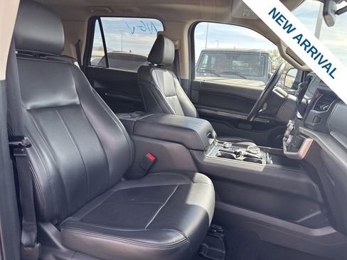 Used 2024 Ford Expedition Max XLT image 9