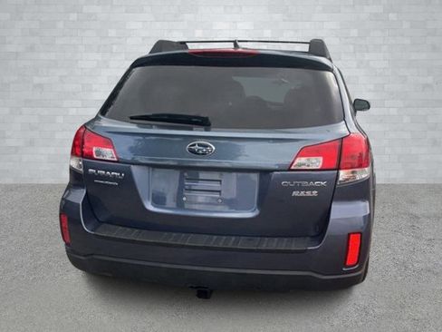 Used 2014 Subaru Outback 2.5i Premium image 9