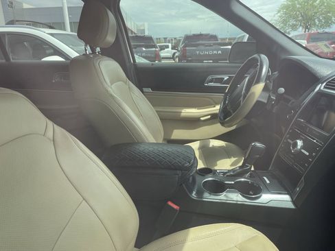 Used 2017 Ford Explorer Limited w/ Equipment Group 301A image 13