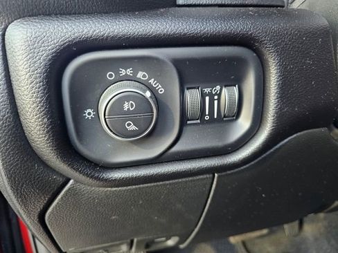 Used 2024 RAM 2500 Laramie w/ Night Edition image 37