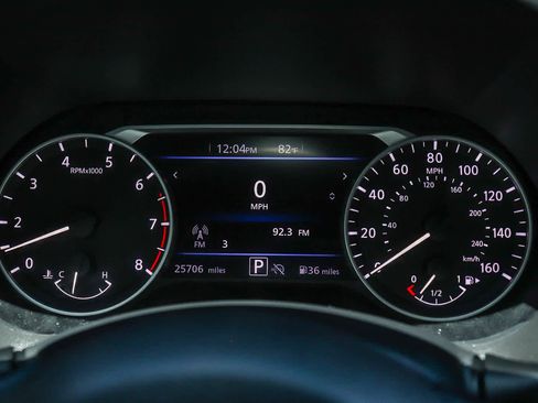 Used 2024 Nissan Sentra SV FWD image 27