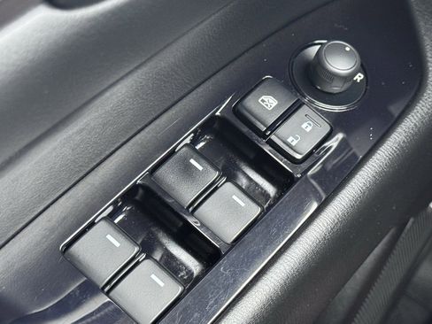 Used 2020 MAZDA CX-5 Touring image 29