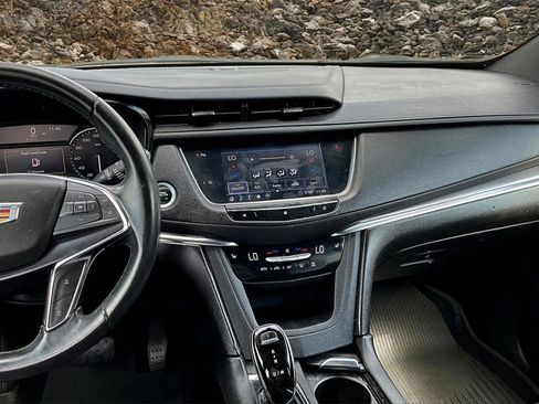 Used 2020 Cadillac XT5 Luxury w/ LPO, Floor Liner Package image 6