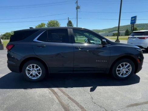Used 2022 Chevrolet Equinox LT AWD/4WD image 9